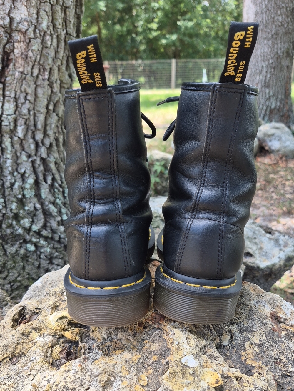 Dr. Martens The Original Air Cushion Sole Lace Up - Picture 2 of 12